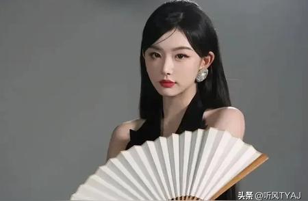 孔雪儿化身高贵国风美女的神秘魅力